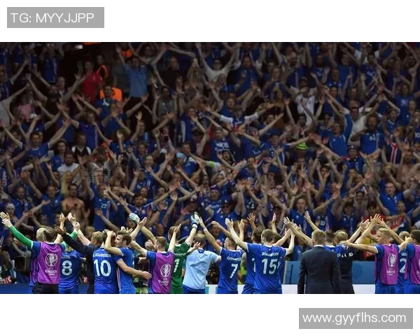 当今足坛最受欢迎的明星球员及其背后的故事与成就分析